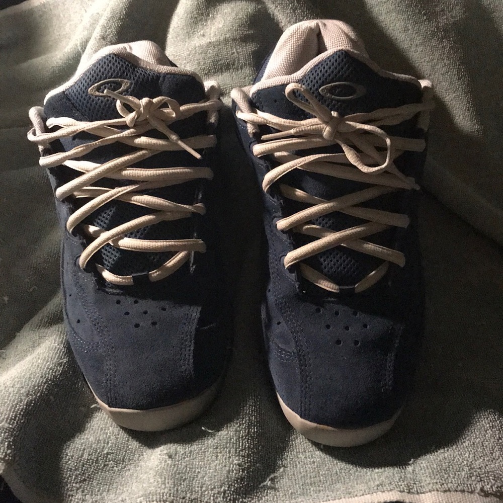 COPY - Oakley sneakers in men’s.